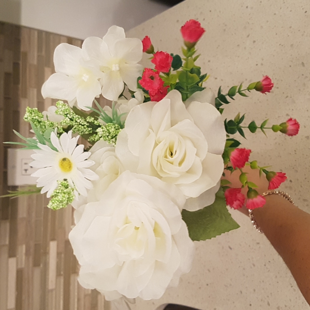 Pink White Rose Daisy Artificial Flowers with Leaves